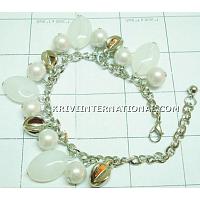 KBKTKND13 Lovely Glass Beads and Charm Bracelet