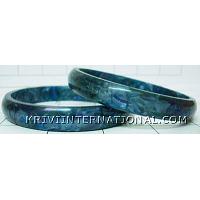 KKLKKLD39 Pair of acrylic bangles with marble colour effect.