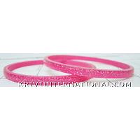 KKLKKLF42 Pair of delicate bangles with inlined glitter work