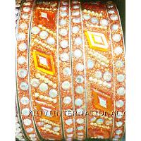 KKLKKNK13 Package contains 2 broad and 4 thin lac bangles