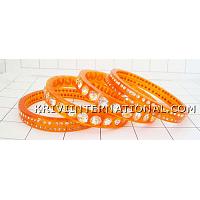 KKLKKQ010 2 broad and 4 thin acrylic bangles with stones handiwork