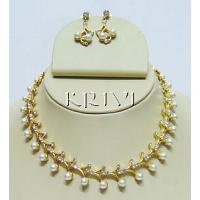 KNKRLL011 Exclusive & High Quality Gold Polish Pearl Set