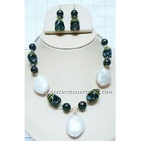 KNKTKOA27 Exquisite Glass Beads Necklace