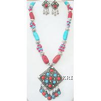KNLKLK036 Striking Fashion Jewelry Necklace